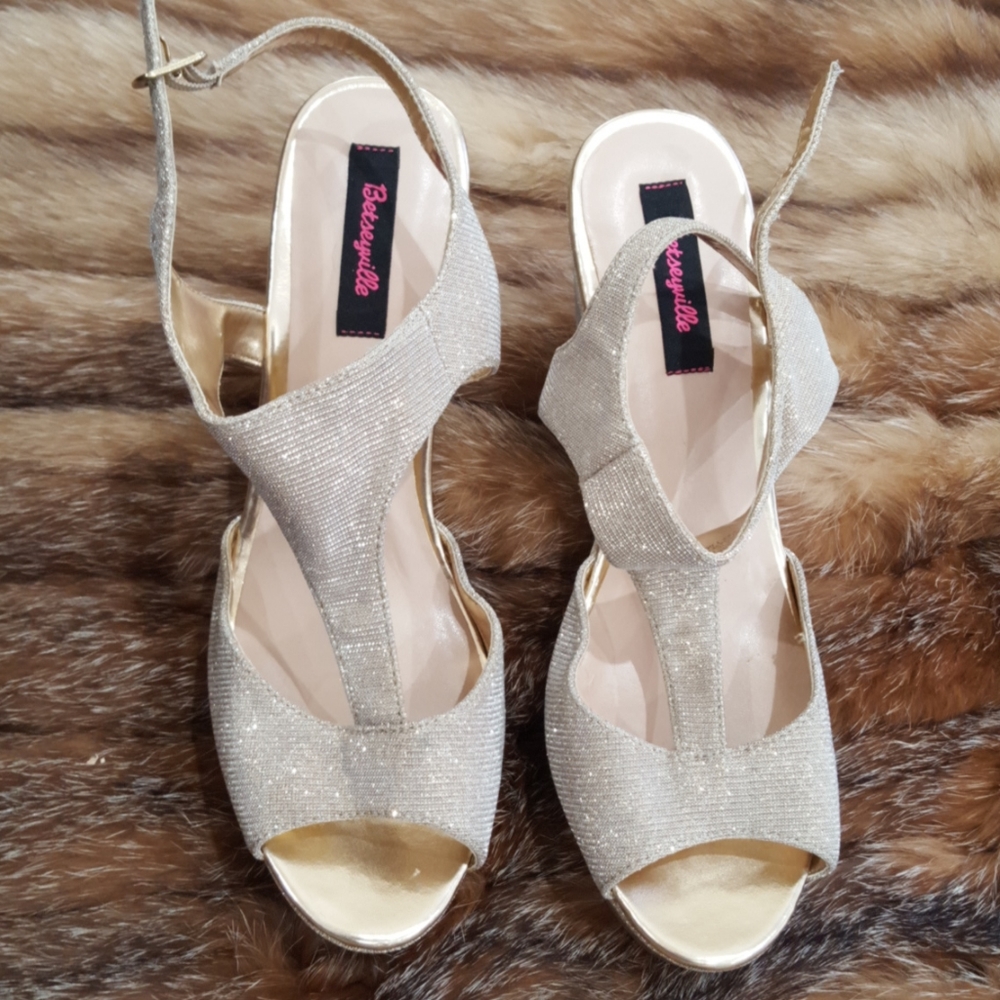Woman's shoe